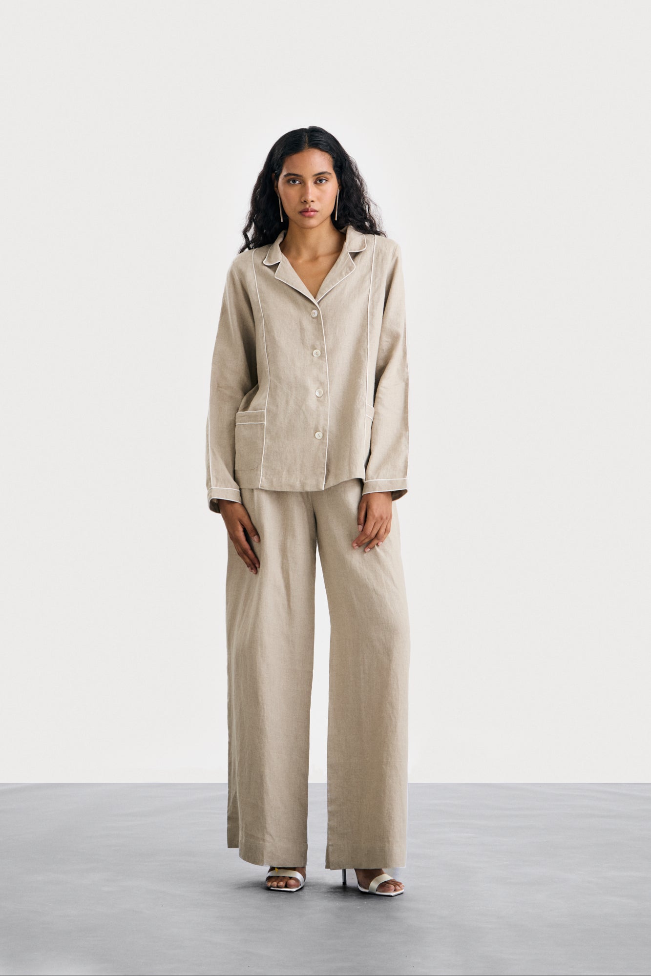 Natural Raha Trousers in High-Wide