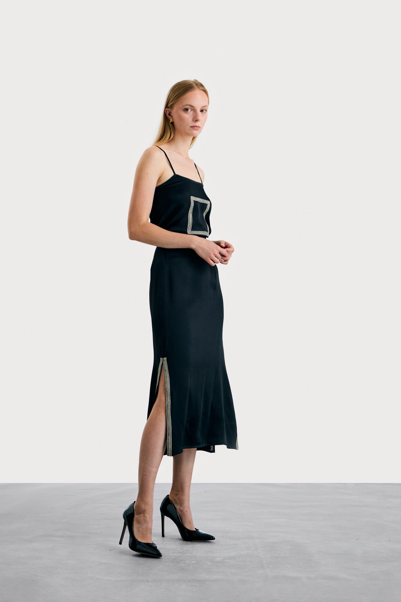 Black Lynn Slip Top